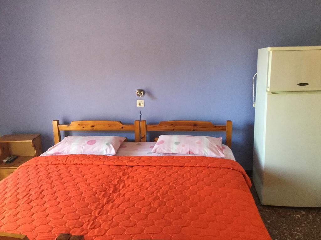 House Souzanna Apartment โตโรนี ภายนอก รูปภาพ