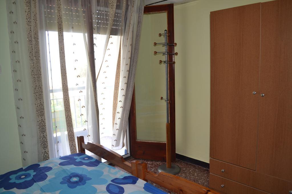 House Souzanna Apartment โตโรนี ภายนอก รูปภาพ