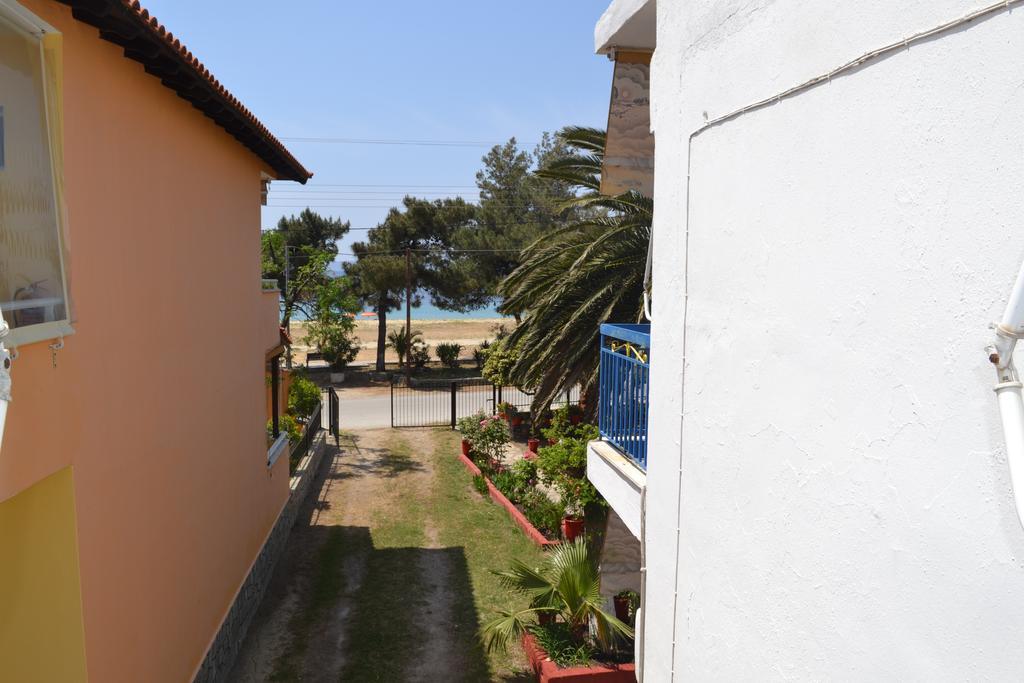 House Souzanna Apartment โตโรนี ภายนอก รูปภาพ