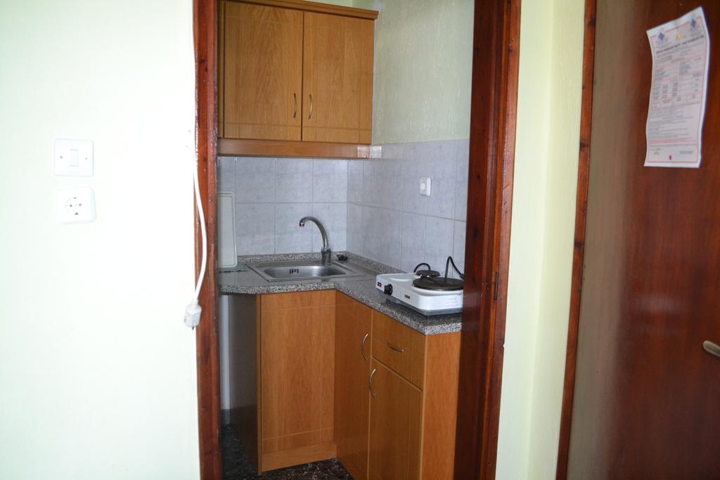 House Souzanna Apartment โตโรนี ภายนอก รูปภาพ
